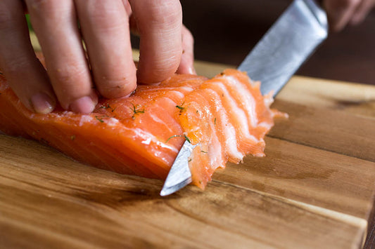 conquista con il salmone in insalata