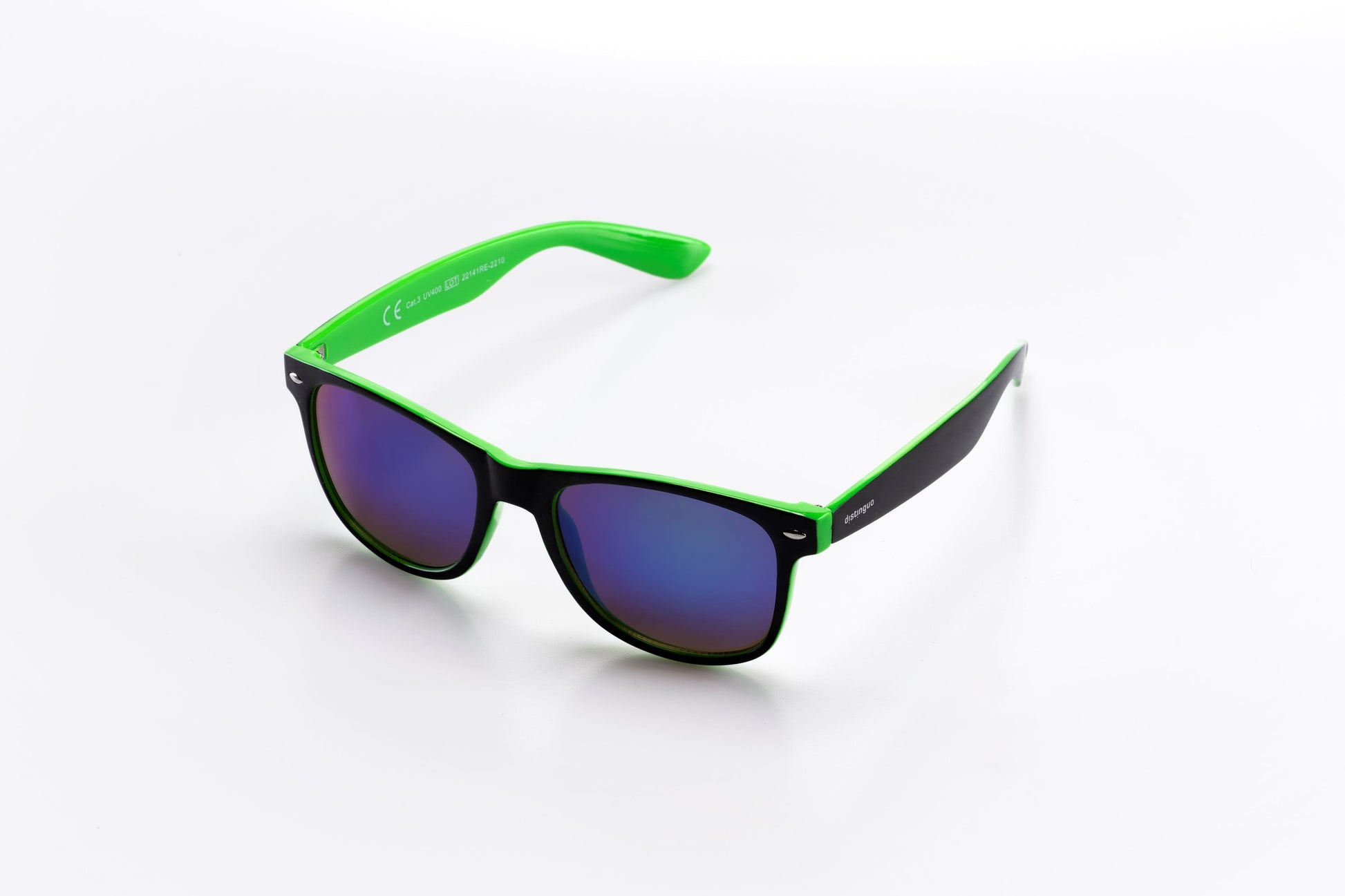 Occhiali da sole Distinguo 502.3 modello Sportivo, montatura in policarbonato nero-verde con lenti  effetto specchio colore verde.